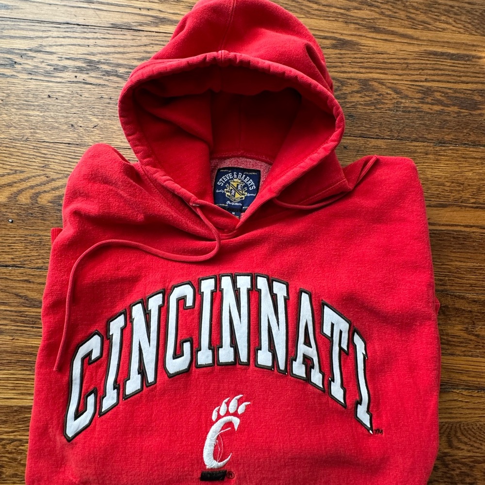 #660 UNIVERSITY OF CINCINNATI BEARCATS (VINTAGE) STEVE & BERRY’S VINTAGE HOODIE - Picture 13 of 13